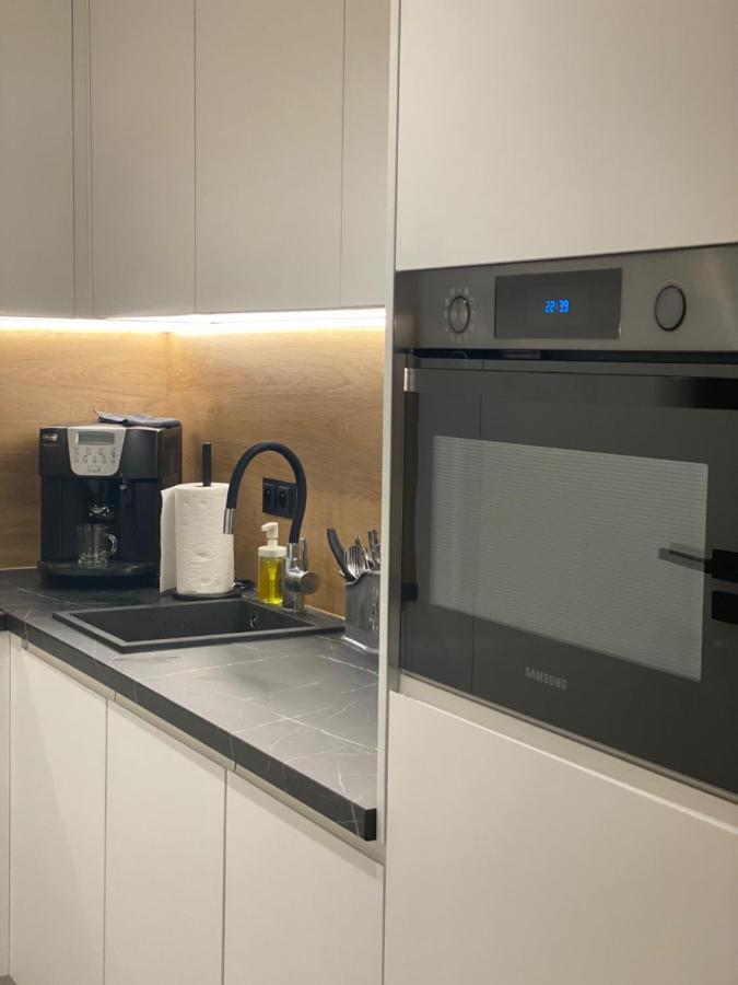 Family & Business Elegant Apartments Ventus IX Wiekow- Centrum Downtown New! Kielce Bagian luar foto