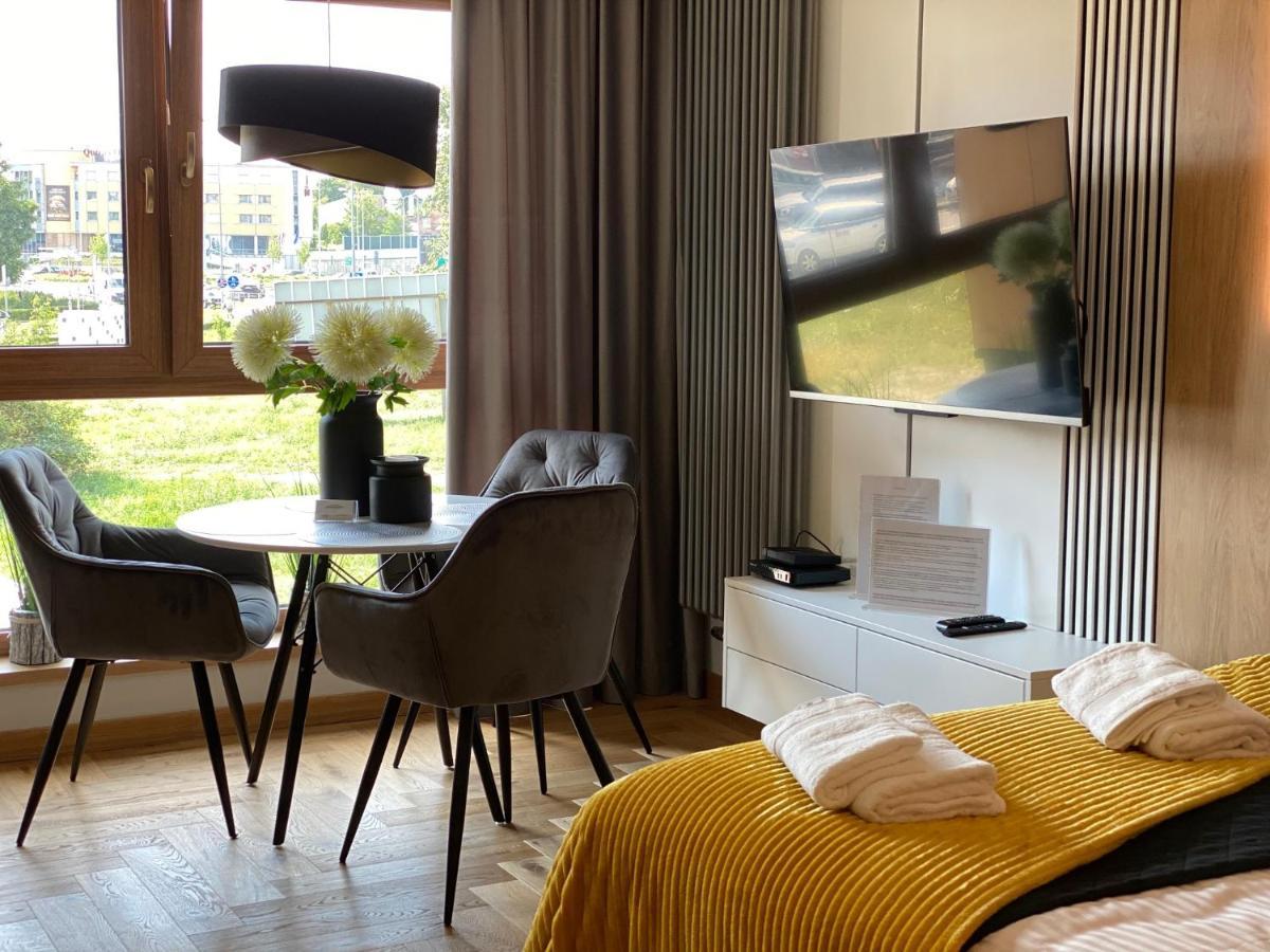 Family & Business Elegant Apartments Ventus IX Wiekow- Centrum Downtown New! Kielce Bagian luar foto