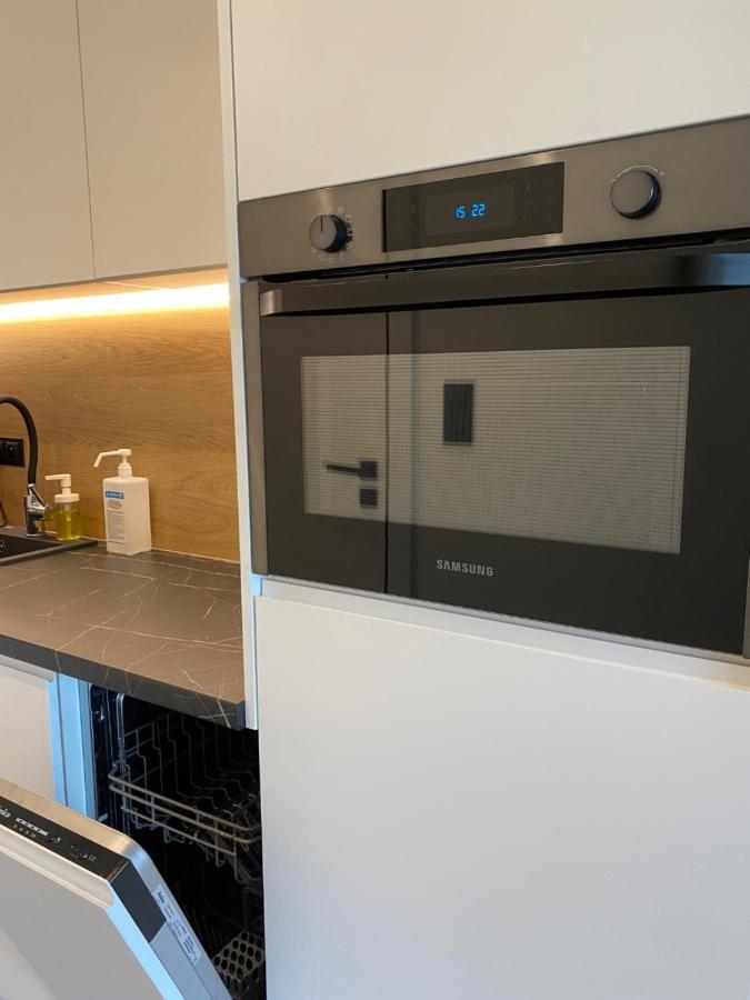 Family & Business Elegant Apartments Ventus IX Wiekow- Centrum Downtown New! Kielce Bagian luar foto